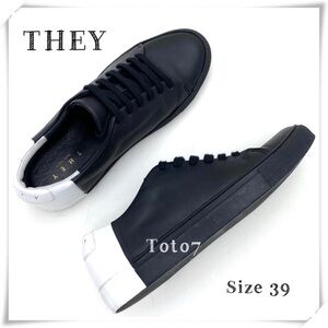 They New York Two-Tone Low Sneakers in Black-White Size 39